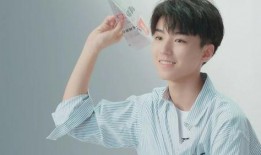 王俊凯自己爆料的视频,揭秘明星日常